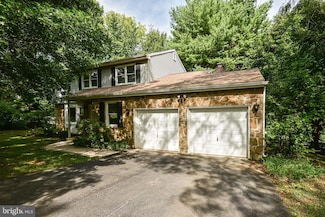 1 Whitby Ct, Hockessin, DE 19707