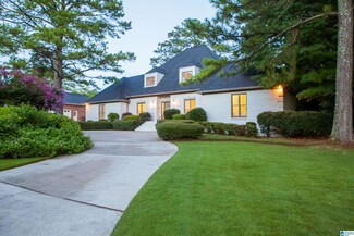 1229 Cedardell Ln, Vestavia, AL 35216