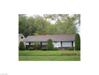 3317 Bon Air Ave NW, Warren, OH 44485