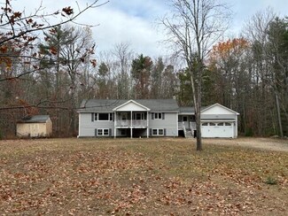 637 Tatnic Rd, Wells, ME 04090