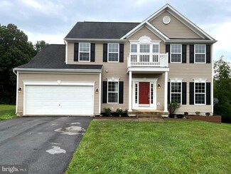 43 Reservoir Place, Falling Waters, WV 25419