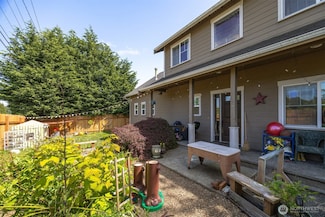 5695 Meadow View Ct, Ferndale, WA 98248