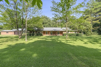 313 Prisock Rd, Starkville, MS 39759