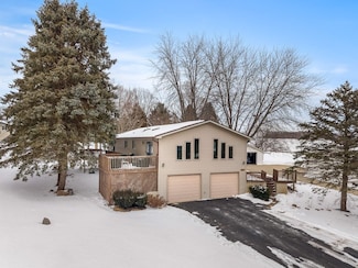 1559 Pier Dr, Davis, IL 61019
