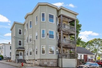 100-102 Woodland St, Lawrence, MA 01841