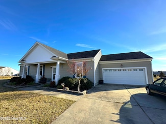 117 Red Maple Dr, Elizabeth City, NC 27909