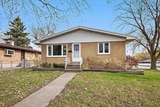 901 Highland Ave, Thornton, IL 60476
