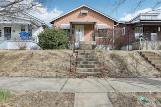 4021 Walsh St, Saint Louis, MO 63116