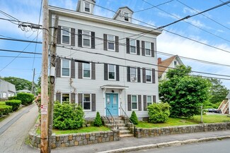 67 Friend St Unit 2, Gloucester, MA 01930