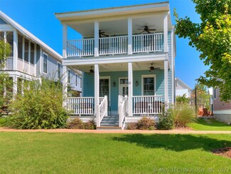 31 Redbud St, Carlton Landing, OK 74432
