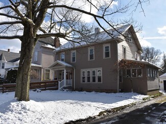 522 Chestnut St, Meadville, PA 16335