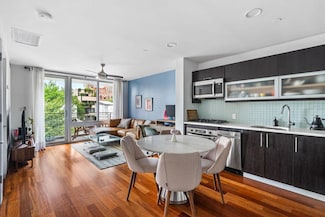 185 13th St Unit 3B, New York, NY 11215