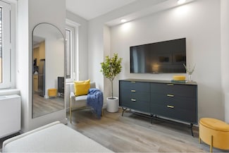 2455 3rd Ave Unit PHP, Bronx, NY 10451