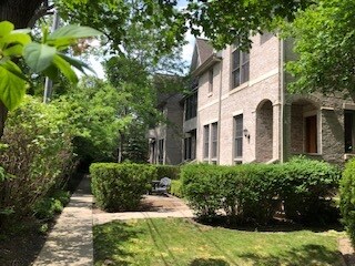 942 Green Bay Rd Unit 8, Glencoe, IL 60022