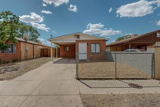 1033 Sawmill Rd, Bernalillo, NM 87004