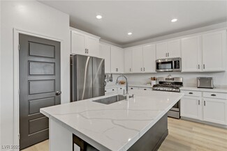 7122 Red Gulch St, North Las Vegas, NV 89084