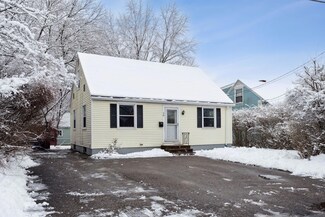 16 Arundel Rd, Portland, ME 04103