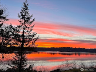 6849 Boston Harbor Ext Rd NE, Olympia, WA 98506