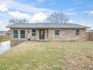 700 N Knox St, Jacksboro, TX 76458