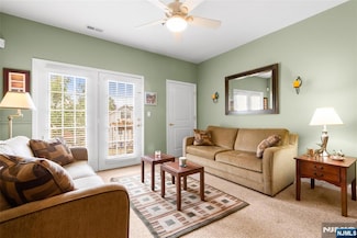 520 Victor St Unit 29, Saddle Brook, NJ 07663