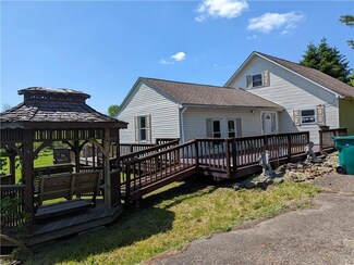 11242 Old State Rd, Chardon, OH 44024