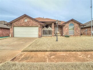 2621 SE 97th St, Moore, OK 73160