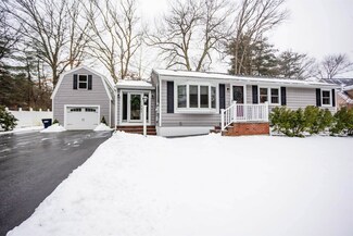11 Merrill Ave, Salem, NH 03079
