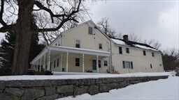95 Providence St Unit A, Mendon, MA 01756