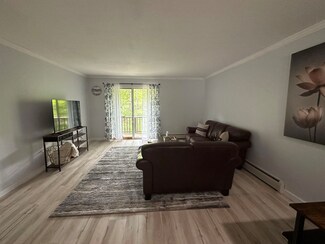 60 Brookside Dr Unit 3, Brattleboro, VT 05301