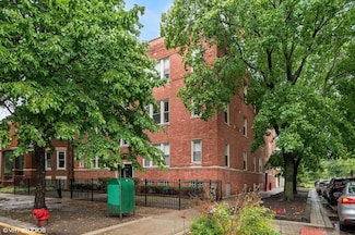 3903 N Claremont Ave Unit 1, Chicago, IL 60618