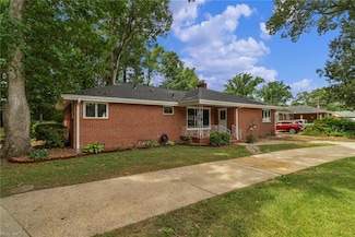 406 Sparrow Rd, Chesapeake, VA 23325