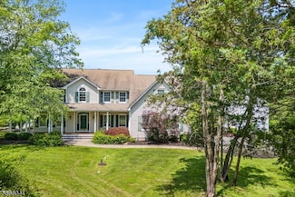 21 Partridge Rd, Flemington, NJ 08822