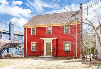 3006 E 1st St, Duluth, MN 55812