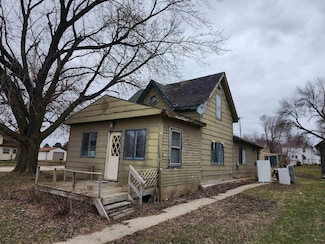 300 1st Ave, Armstrong, IA 50514