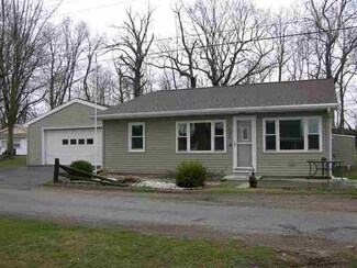 9236 S Julia St, Claypool, IN 46510