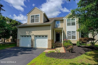 6 Mulberry Ln, Holmdel, NJ 07733