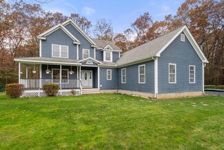 5 Marla Cir, Tyngsboro, MA 01879