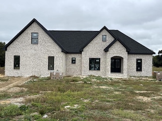 780 County Road 9, Headland, AL 36345