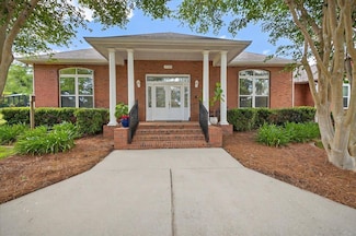 2500 Lakefair Dr, Tallahassee, FL 32317