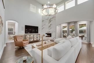 615 Caveson Dr, Frisco, TX 75034