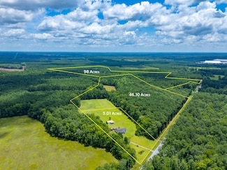 1650 Fish Rd, Ridgeville, SC 29472