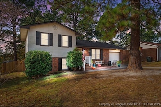 1525 Argon Ave, Fayetteville, NC 28311