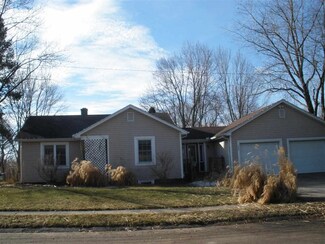 222 E Raymond St, Bremen, IN 46506