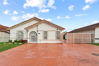 3289 W 76th St, Hialeah, FL 33018