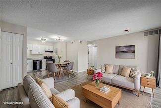 8843 Colorado Blvd Unit 208, Thornton, CO 80229