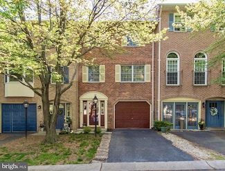 1006 Lindsay Ln, Hagerstown, MD 21742