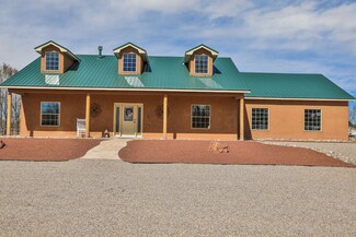 8 Acacia Ln, Los Lunas, NM 87031