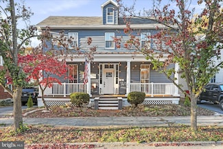 316 E Washington St, Charles Town, WV 25414