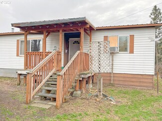 504 5th St, Wasco, OR 97065