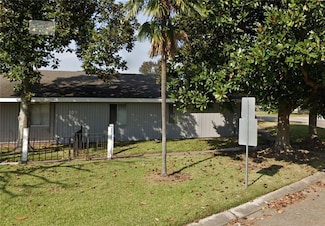 103 E Club Dr Unit 103, Saint Rose, LA 70087